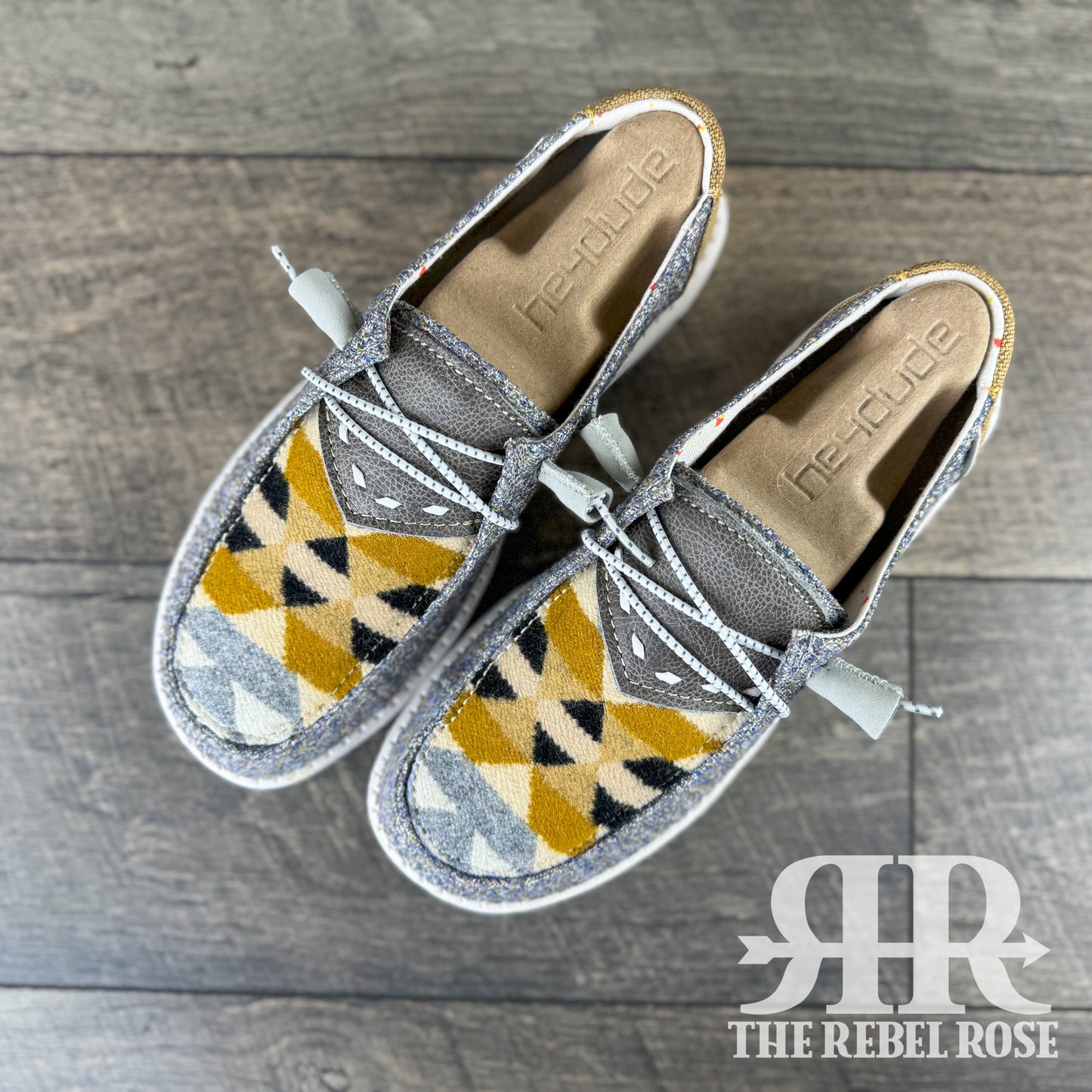 Women’s Size 8 - Grey/Mustard