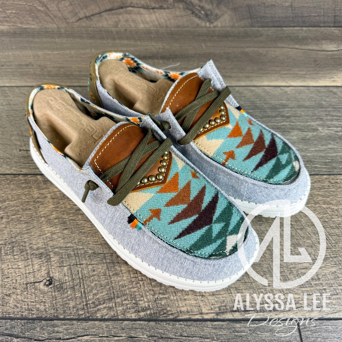 Women’s Size 8 - Grey Aztec w/Tucson Aqua