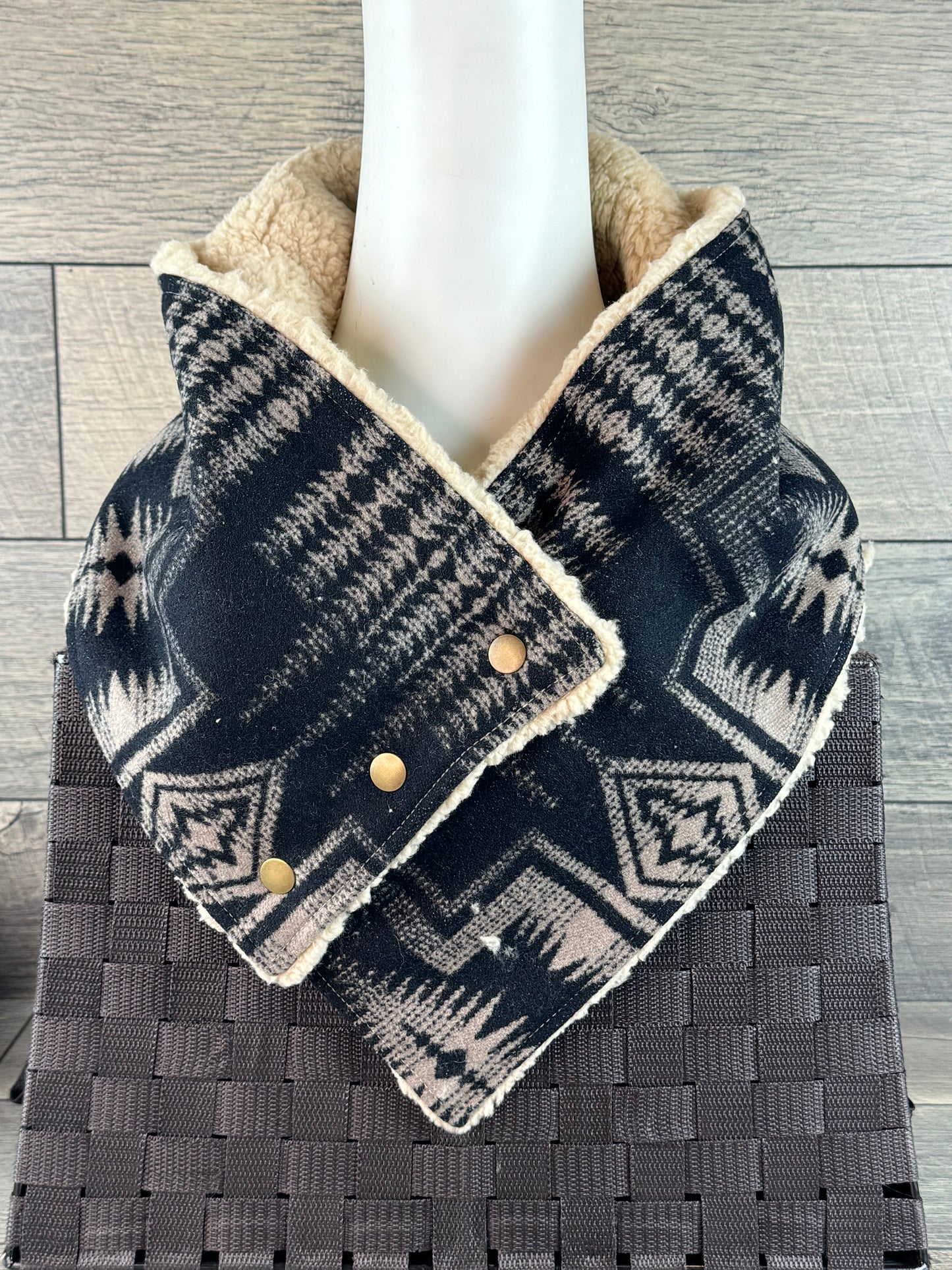 Black & Tan Harding Sherpa Cozy Cowl