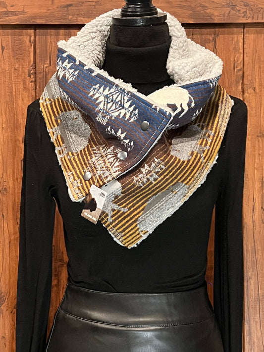 *Limited Edition* Grey Buffalo Sherpa Cozy Cowl (Navy to Gold)